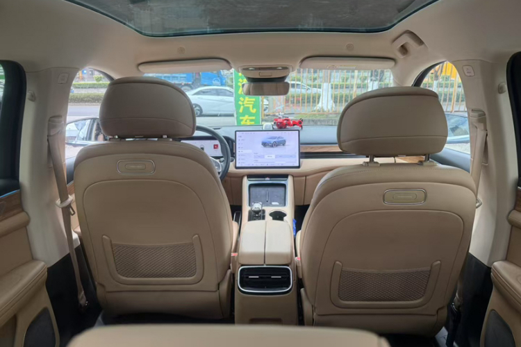 鸿蒙智行 问界M5 2023款 增程四驱智驾版中控内饰7003