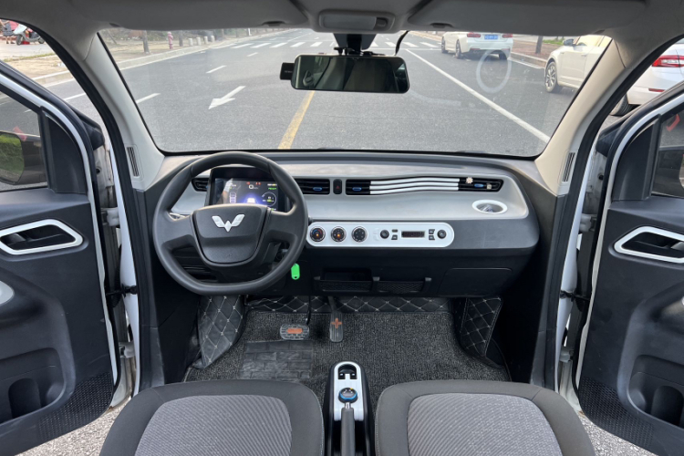 五菱汽车 宏光MINIEV 2020款 自在款 磷酸铁锂中控内饰7009