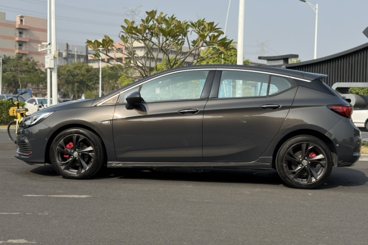 别克 威朗 2016款 两厢GS 20T 双离合纵情运动型车身外观6002