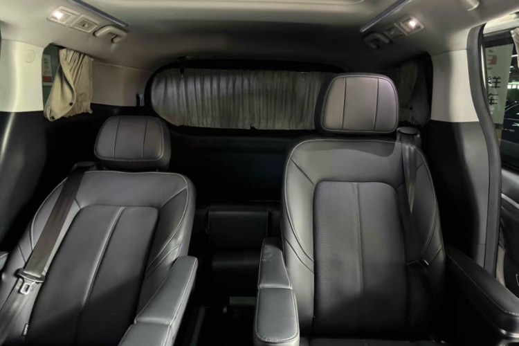 广汽传祺 传祺M8 2021款 大师系列 390T 至尊版中控内饰7009