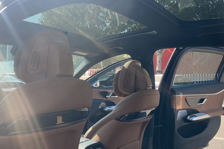 奔驰E级 2024款 改款 E 260 L局部细节22