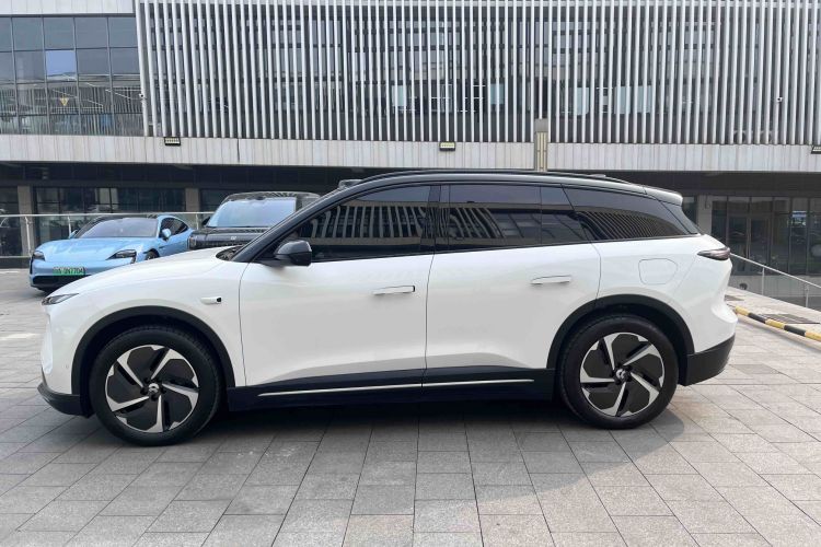 蔚来ES6 2024款 75kWh车身外观6008