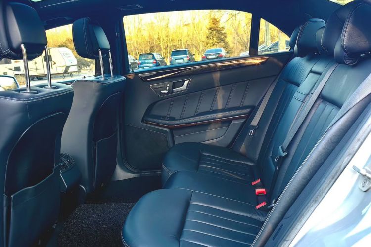 奔驰E级 2014款 E 260 L 豪华型中控内饰7002