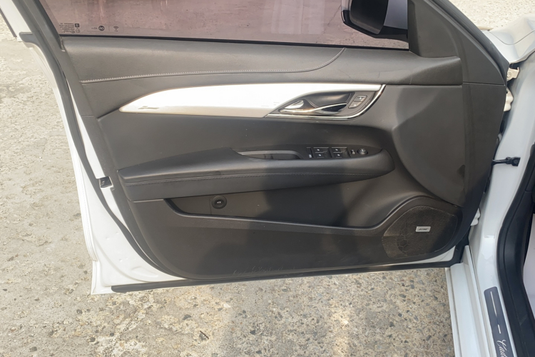 凯迪拉克ATS-L 2017款 28T 时尚型中控内饰7005