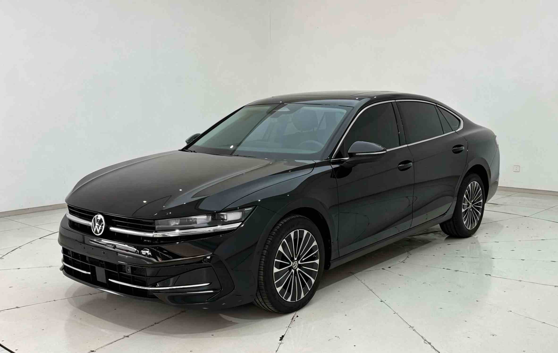 大众 迈腾 2024款  380TSI DSG尊贵版大迈包(1)
