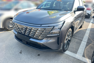 长安CS75 PLUS 2025款 第四代 UItra 2.0T 新蓝鲸 擎风型