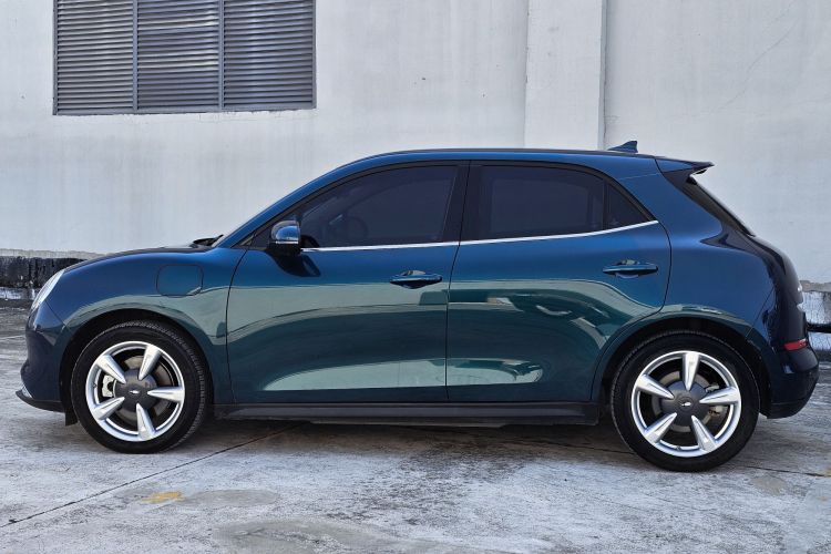 欧拉好猫 2023款 401km标准续航 豪华型 磷酸铁锂车身外观6002