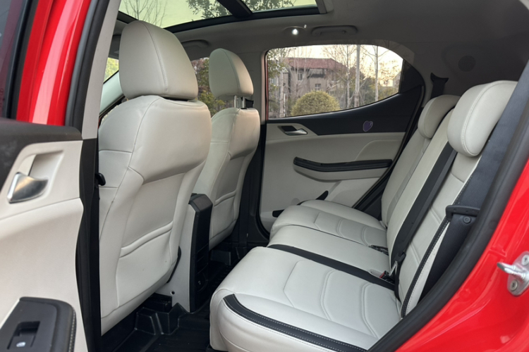 比亚迪 元Pro 2021款 一生一世版中控内饰7004