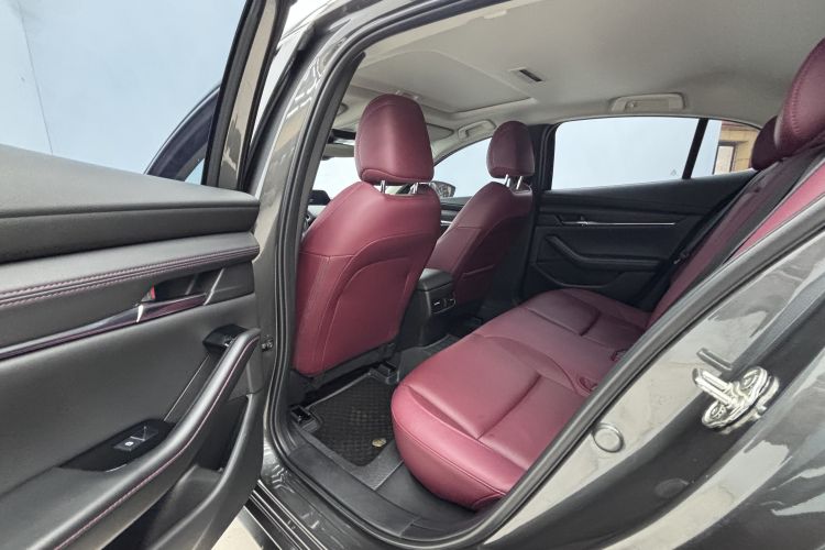 马自达3 昂克赛拉 2023款 2.0L 自动质臻版中控内饰7001