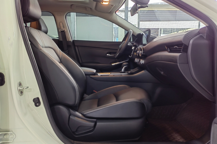 日产 轩逸 2022款 1.6L XL CVT悦享版中控内饰7009