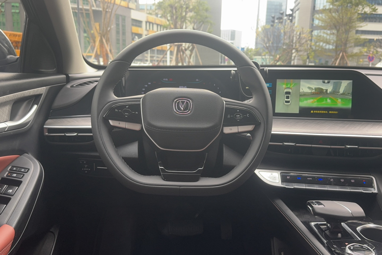 长安 逸动 2024款 PLUS 蓝鲸NE 1.4T GDI DCT高能版局部细节13