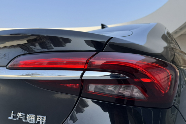 别克 君越 2022款 652T 豪华型车身外观6002