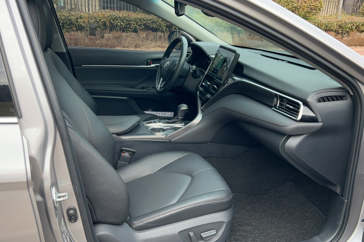 丰田 凯美瑞 2021款 2.5G 豪华版局部细节41