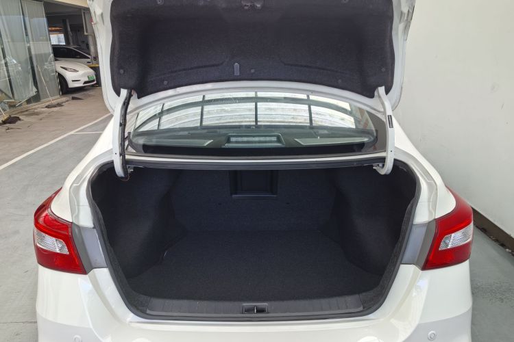 日产 轩逸 2016款 1.6XL CVT豪华版车身外观6014