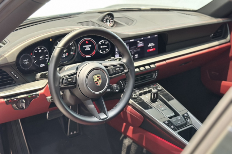 保时捷911 2020款 Carrera 3.0T中控内饰7004