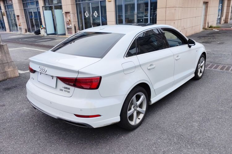 奥迪A3 2018款 30周年年型 Limousine 35 TFSI 时尚型车身外观6008
