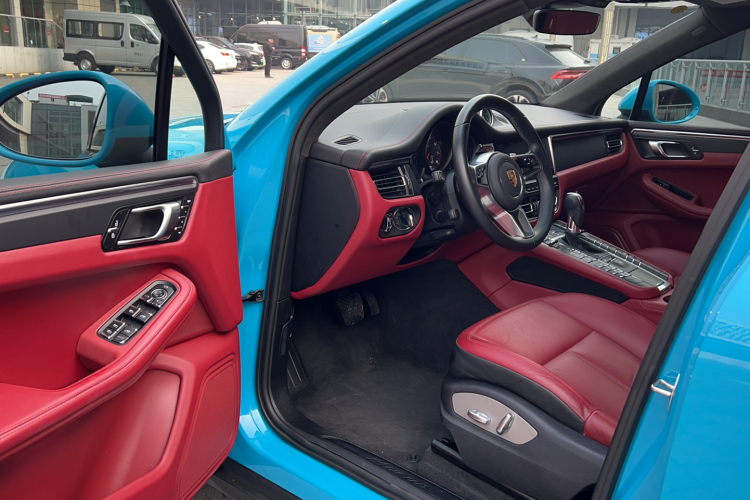 保时捷 2021款 Macan 2.0T中控内饰7001