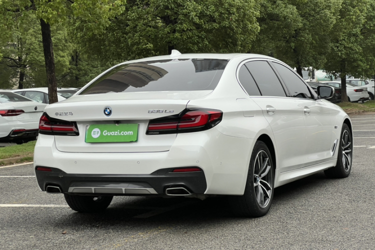 宝马5系新能源 2022款 改款 535Le M运动套装车身外观6003