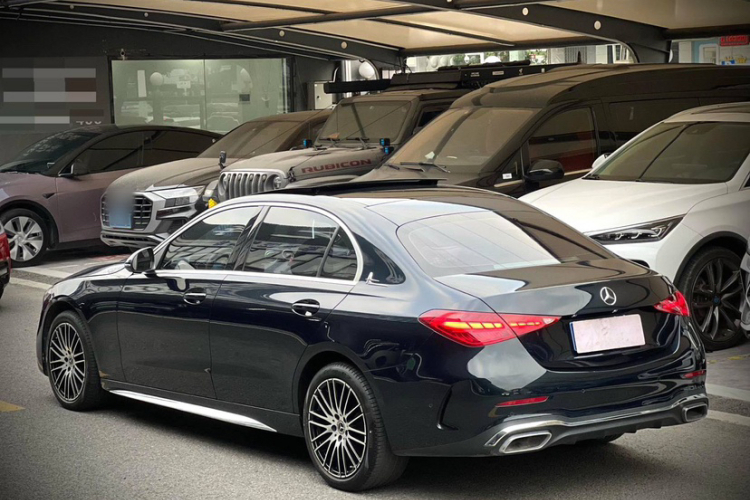 奔驰C级 2023款 C 260 L 运动版车身外观6005