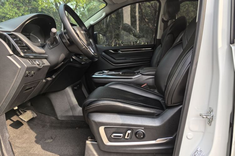 上汽大通MAXUS 大通G20 2021款 PLUS 2.0T 汽油自动豪华版中控内饰7001