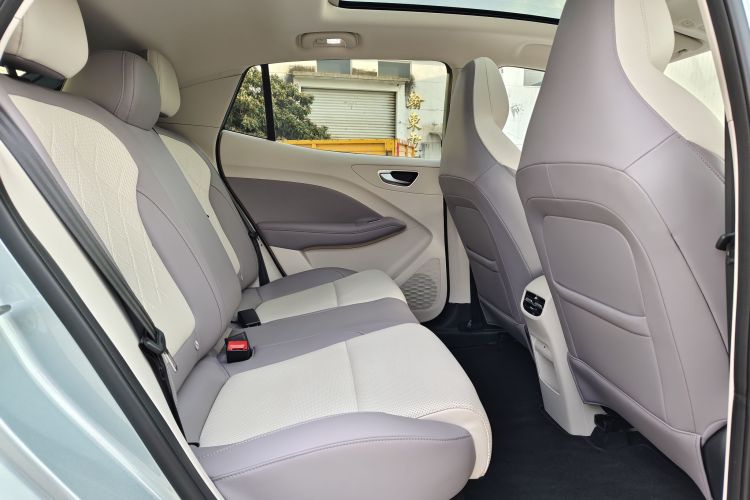 名爵 MG4 EV 2026款 437 自由版中控内饰7004