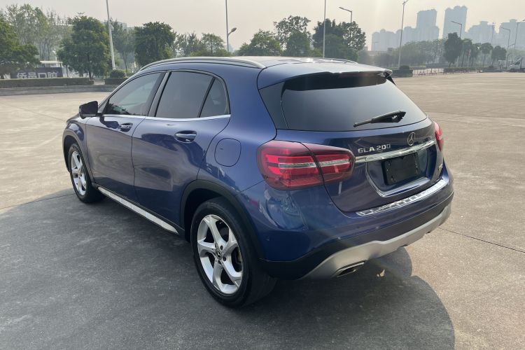 奔驰GLA 2018款 GLA 200 动感型车身外观6007