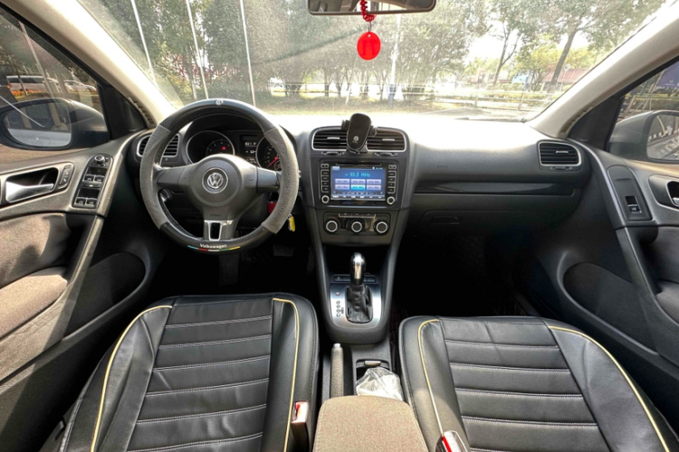 大众 高尔夫 2011款 1.6 自动舒适型中控内饰7003