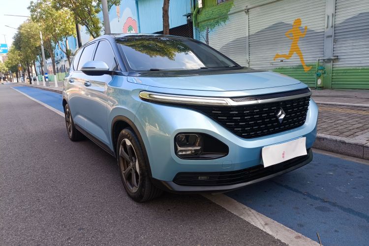 宝骏RM-5 2019款 1.5T CVT 24小时在线尊贵型 6座车身外观6001