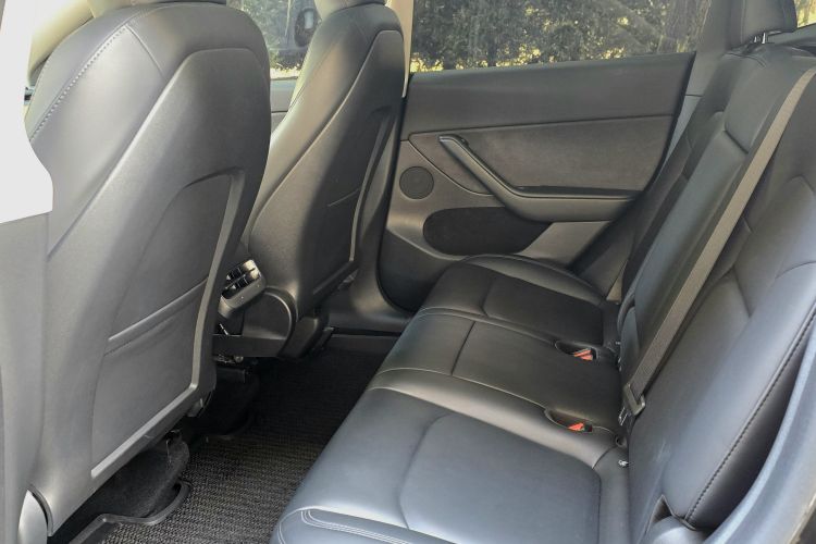 特斯拉 Model Y 2022款 改款 后轮驱动版中控内饰7002