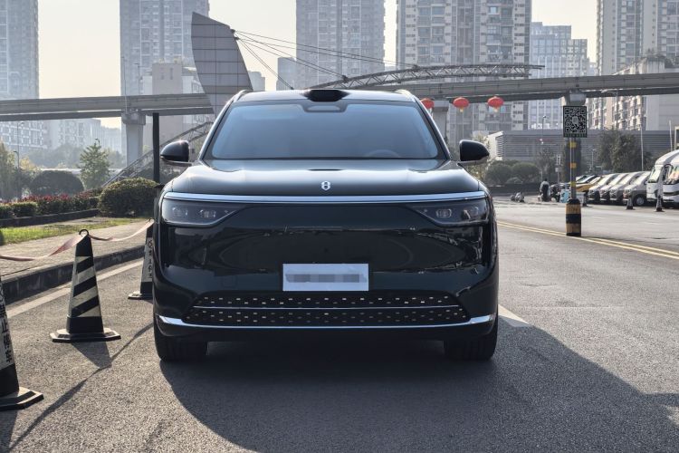 鸿蒙智行 问界M8 2025款 增程 Max+版 53.4kWh 6座版车身外观6003