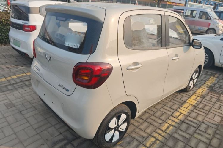 五菱汽车 宏光MINIEV 2025款 四门版 进阶款车身外观6005