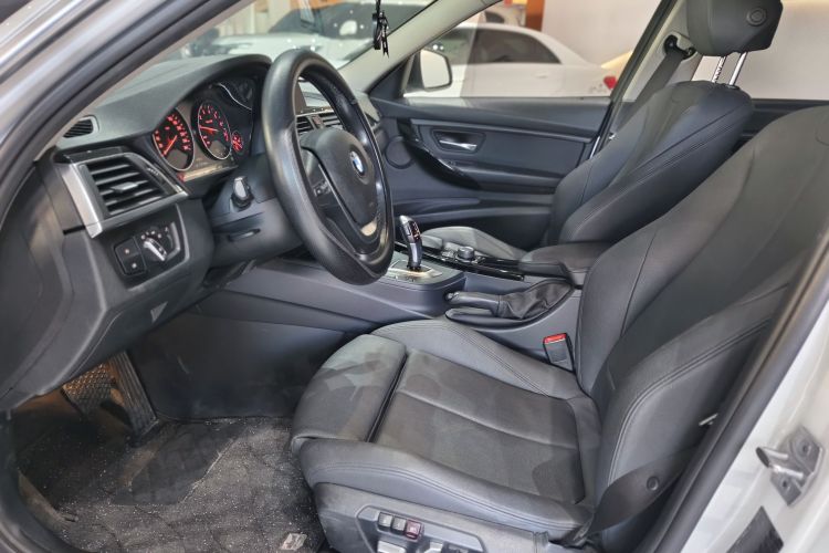 宝马3系 2018款 318Li中控内饰7004