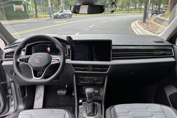 大众 途观L新能源 2023款 430PHEV 插电混动旗舰版中控内饰7014