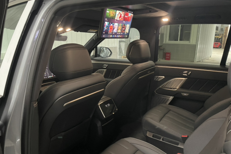 乐道L90 2025款 Max 六座版中控内饰7007