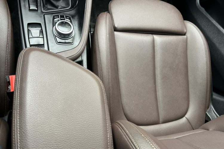 宝马X1 2021款 sDrive20Li 时尚型局部细节23