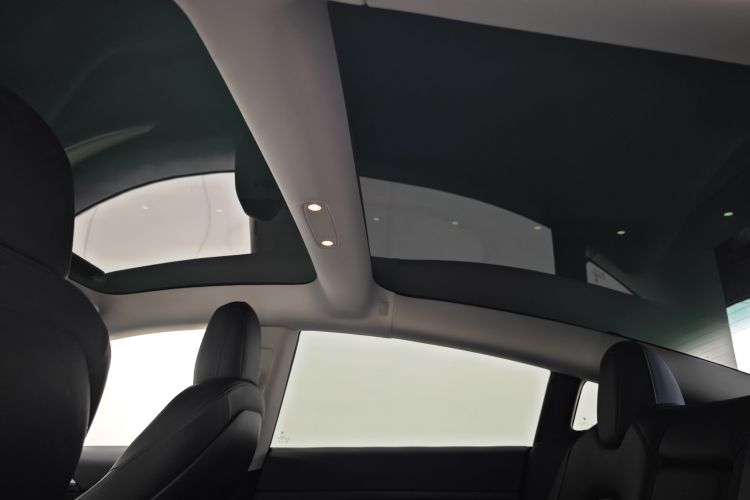 特斯拉 Model 3 2021款 标准续航后驱升级版 3D6中控内饰7007