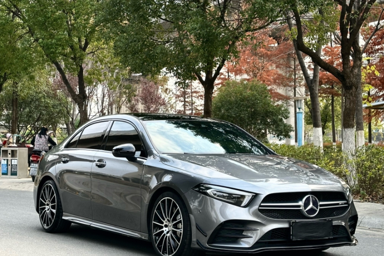 奔驰A级AMG 2019款 AMG A 35 L 4MATIC车身外观6002