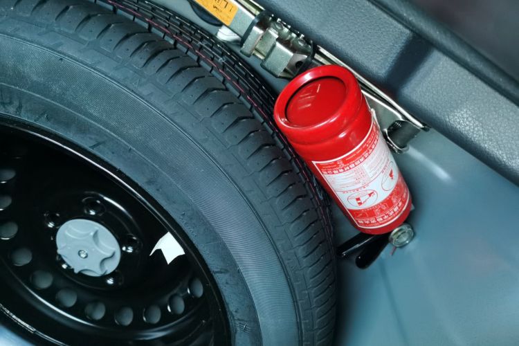 日产 轩逸 2012款 1.6XE CVT舒适版局部细节9001