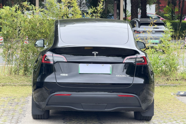 特斯拉 Model Y 2022款 改款 后轮驱动版车身外观6003