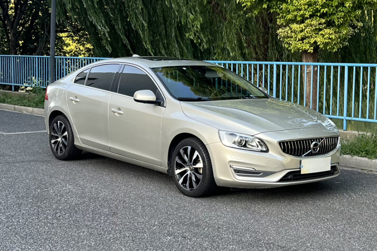 沃尔沃S60 2019款 S60L 改款 T5 智进进阶版车身外观6002
