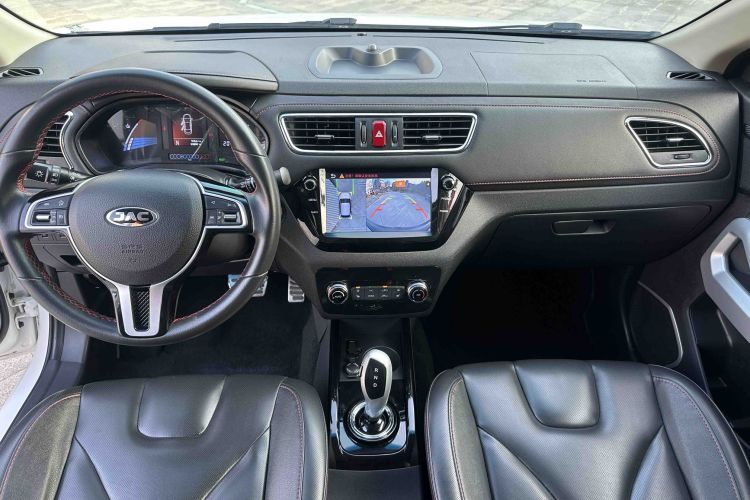 江汽集团 江淮iEV7S 2019款 豪华智尊型精装版中控内饰7004