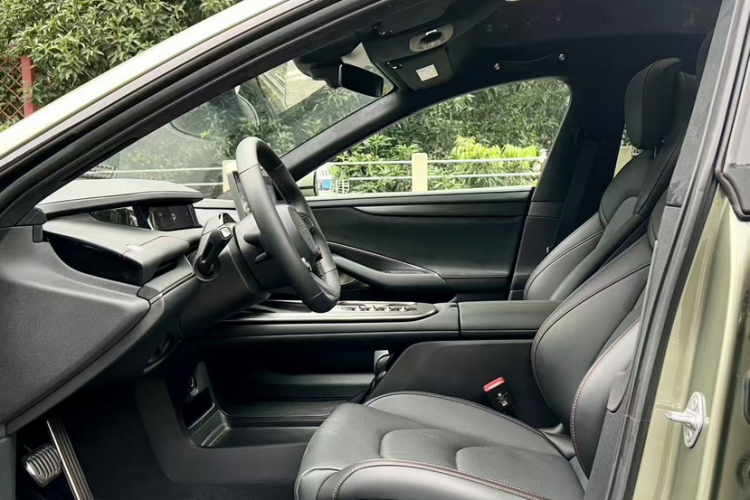 小米汽车 小米SU7 2024款 四驱超长续航高阶智驾Max版中控内饰7004