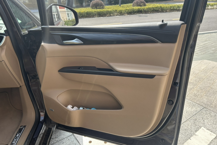 别克GL8 2020款 ES陆尊 653T 旗舰型中控内饰7009