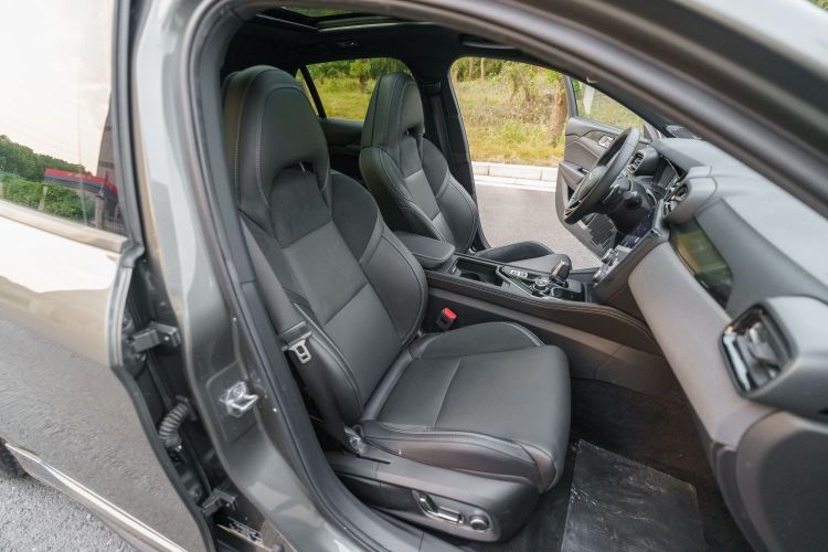 领克03 2021款 2.0TD 自动劲 冠军版中控内饰7004