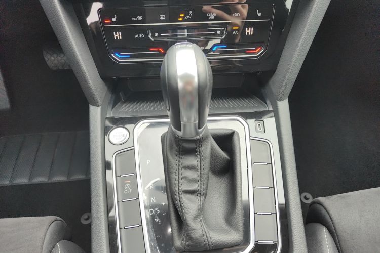 大众 迈腾 2020款 330TSI DSG 豪华型局部细节18