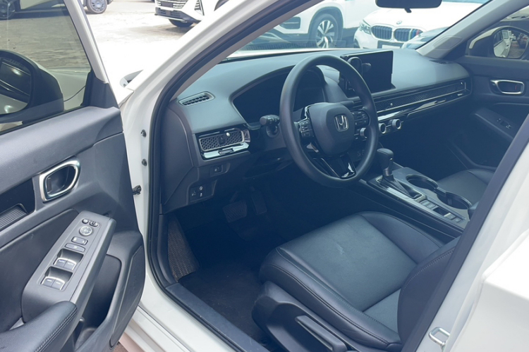 本田 型格 2023款 240TURBO CVT科技版中控内饰7002