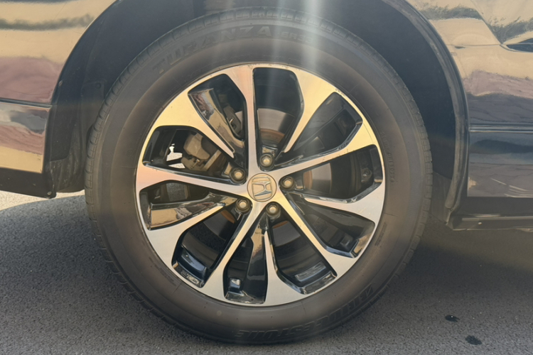 本田 冠道 2019款 240TURBO 两驱精英版车身外观6005