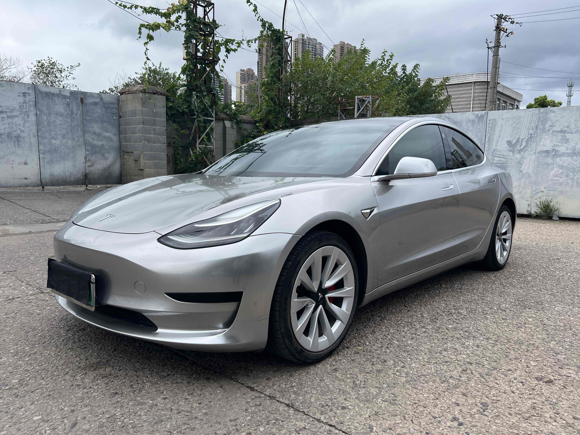 特斯拉 Model 3(进口) 2019款 标准续航后驱升级版(52度)