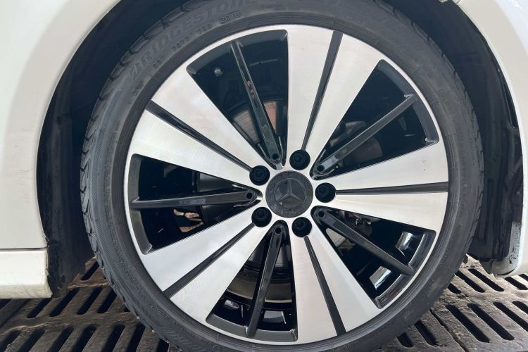 奔驰CLA 2019款 CLA 200 时尚型车身外观6008