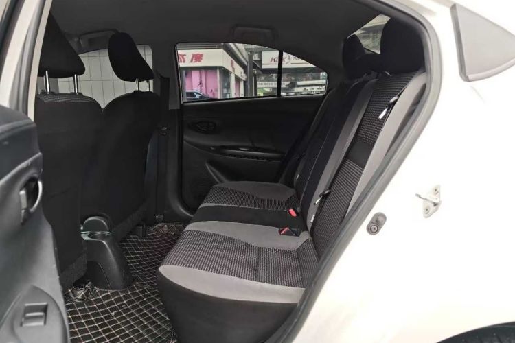 丰田 威驰 2021款 1.5L CVT创行版中控内饰7003